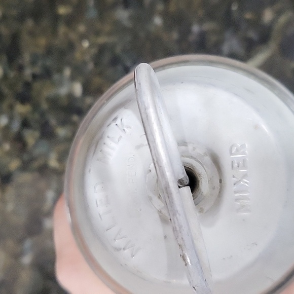 VINTAGE Hazel Atlas Hand Mixer Malted Milk - Picture 2 of 5